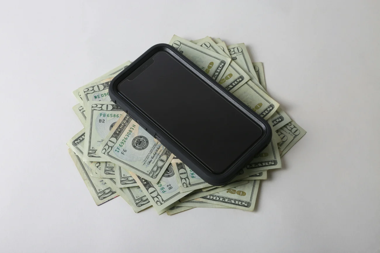 How to Earn Money Using Your Phone in 2026 through freelancing and affiliate marketing apps in 2026
